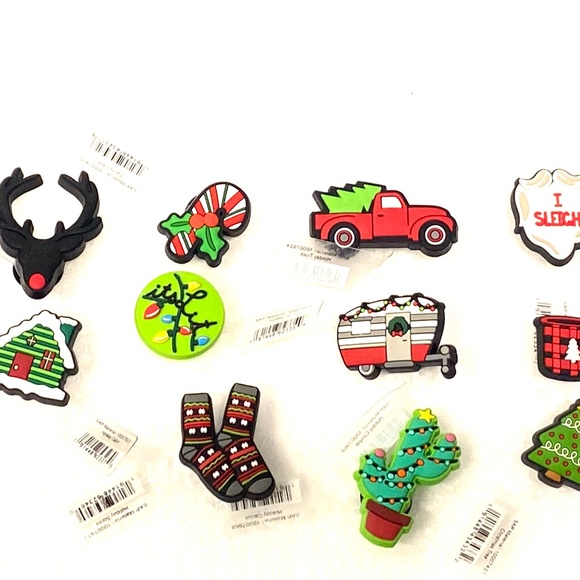 Crocs Set of 11 Christmas Holiday Jibbitz Charm - Picture 1 of 1